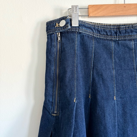 H&M Pleated Denim Skirt Dark Wash NWT - Picture 5 of 7